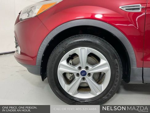 Used 2015 Ford Escape SE FWD image 10