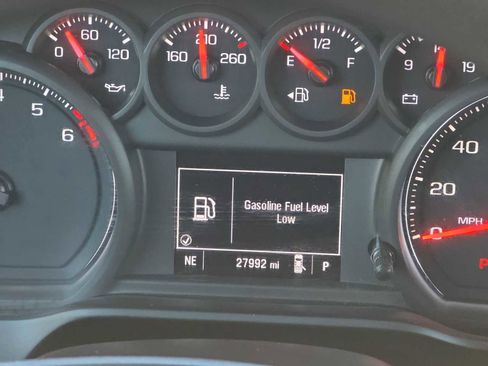 Used 2022 Chevrolet Silverado 1500 Custom image 21