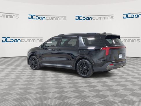 Used 2026 Kia Carnival SX w/ SX Dark Edition Package FWD image 6