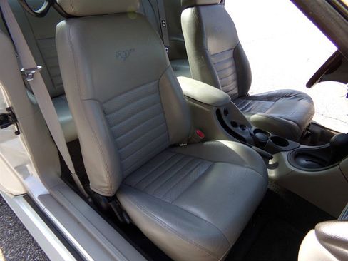Used 2000 Ford Mustang GT image 17