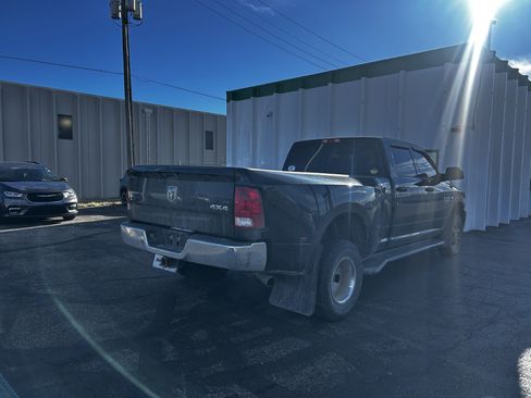 Used 2018 RAM 3500 Tradesman w/ Chrome Appearance Group image 5