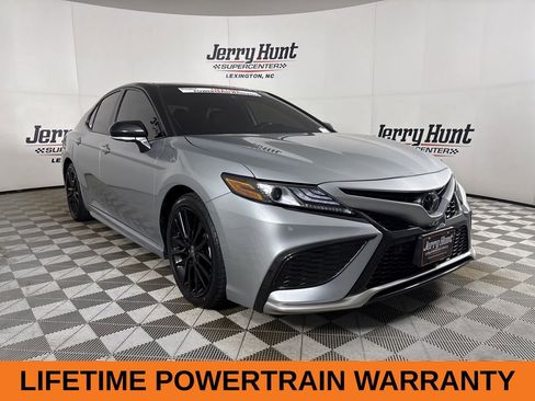Used 2024 Toyota Camry XSE w/ Navigation Package FWD image 4