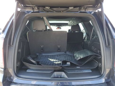 Used 2023 Chevrolet Tahoe Z71 w/ Luxury Package image 35