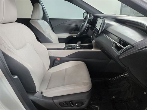 Certified 2024 Lexus RX 350 Premium w/ Accessory Package (Z1) image 23