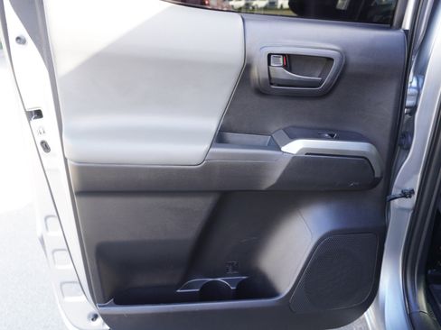 Used 2019 Toyota Tacoma SR5 image 13