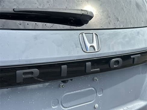 Used 2023 Honda Pilot Elite image 20