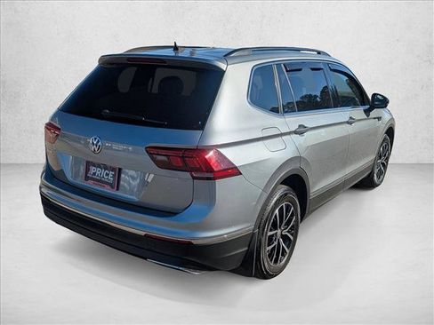 Used 2021 Volkswagen Tiguan SE image 5