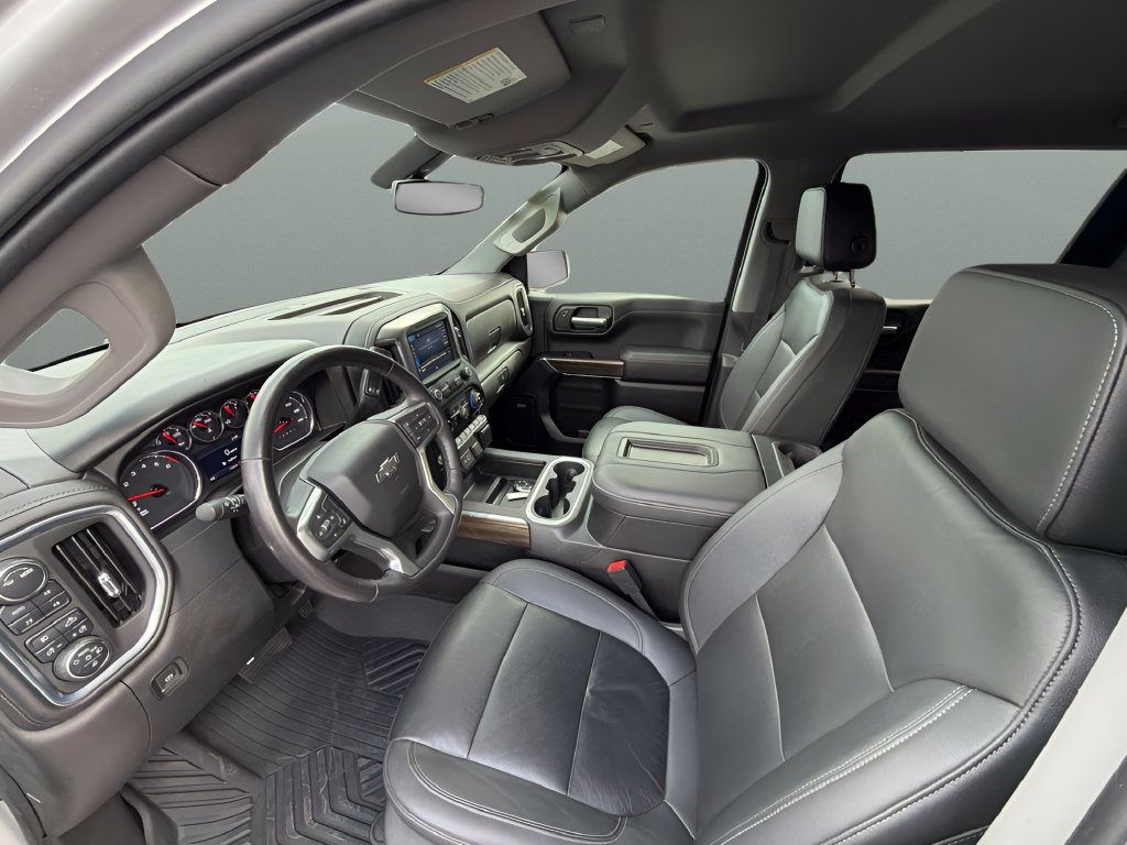 Used 2021 Chevrolet Silverado 1500 LT Trail Boss w/ Convenience Package II AWD/4WD image 9