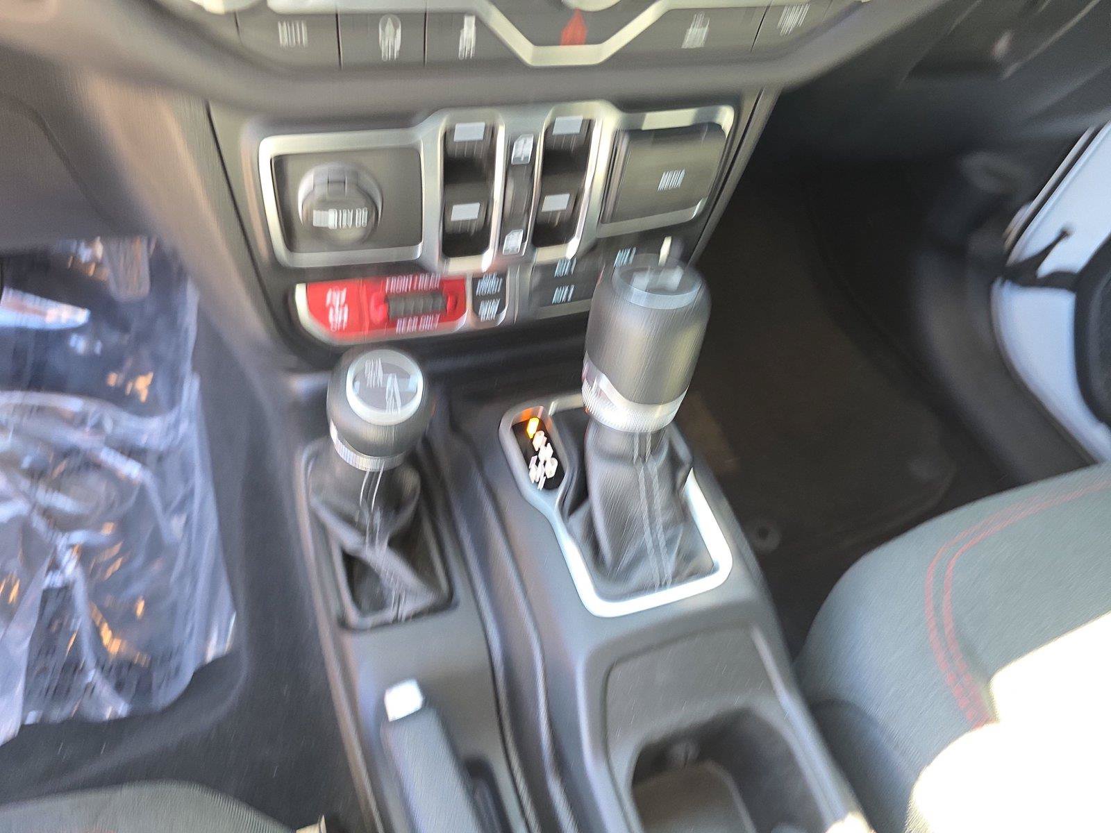 Used 2026 Jeep Wrangler Unlimited Rubicon AWD/4WD image 54