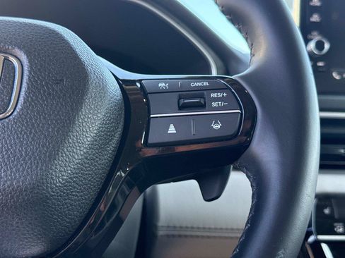 Certified 2025 Honda Pilot EX-L image 31