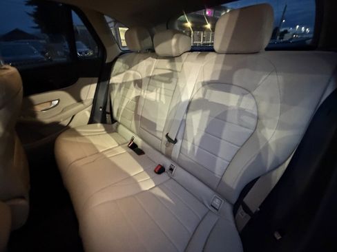 Used 2016 Mercedes-Benz GLC 300 4MATIC image 5