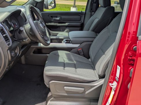 New 2026 RAM 1500 Express AWD/4WD image 8