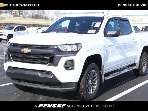 Used 2024 Chevrolet Colorado LT w/ LT Convenience Package image 1