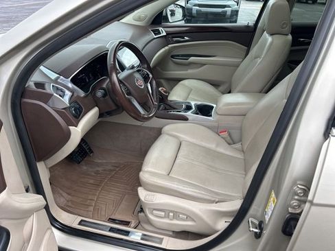 Used 2014 Cadillac SRX Luxury w/ Driver Awareness Package image 7