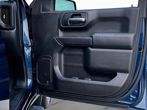 Used 2019 Chevrolet Silverado 1500 Custom w/ Custom Value Package RWD image 19