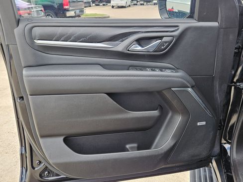 Used 2021 GMC Yukon XL Denali RWD image 12