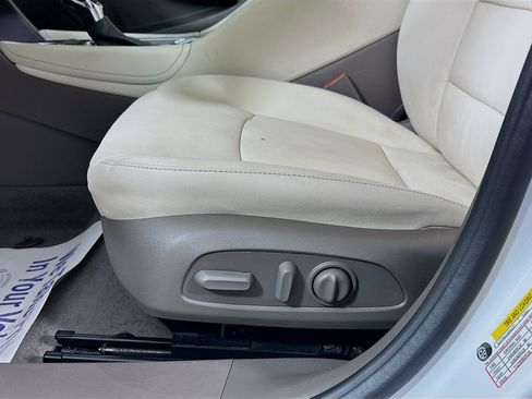 Used 2024 Chevrolet Malibu LT FWD image 20
