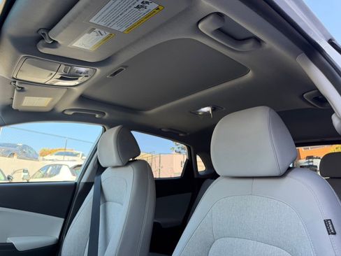 Used 2023 Hyundai Kona SEL w/ Cargo Package image 18