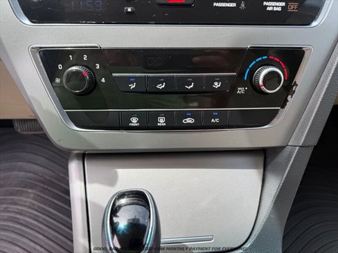 Used 2015 Hyundai Sonata SE w/ Winter Package FWD image 25