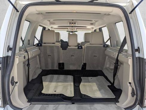 Used 2016 Land Rover LR4 HSE AWD/4WD image 6