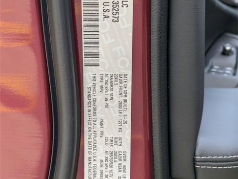 New 2025 Jeep Grand Cherokee Limited w/ Black Appearance Package image 32