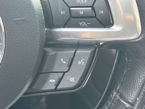 Used 2016 Ford Mustang Coupe RWD image 28