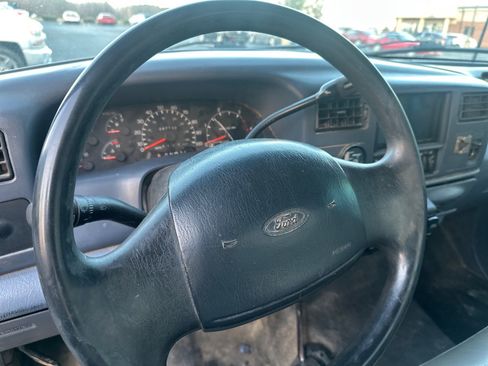 Used 1999 Ford F350 XL image 16