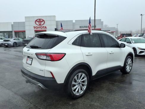 Used 2022 Ford Escape Titanium w/ Titanium Elite Package image 3