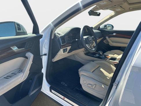 Used 2023 Audi Q5 2.0T Premium Plus w/ Premium Plus Package image 11