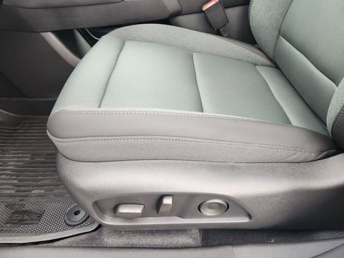 New 2026 GMC Terrain AT4 w/ Convenience Package III image 27