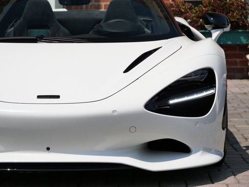 New 2026 McLaren 750S Spider image 6