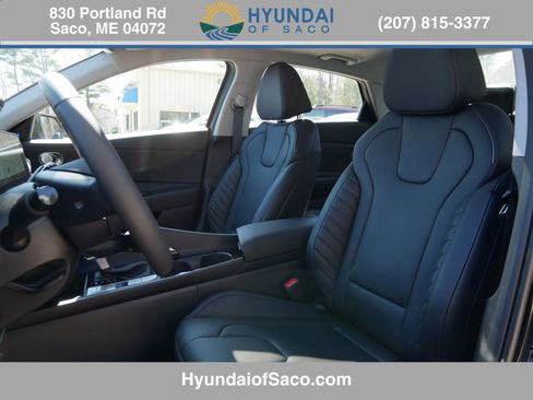 Used 2024 Hyundai Elantra Limited FWD image 7