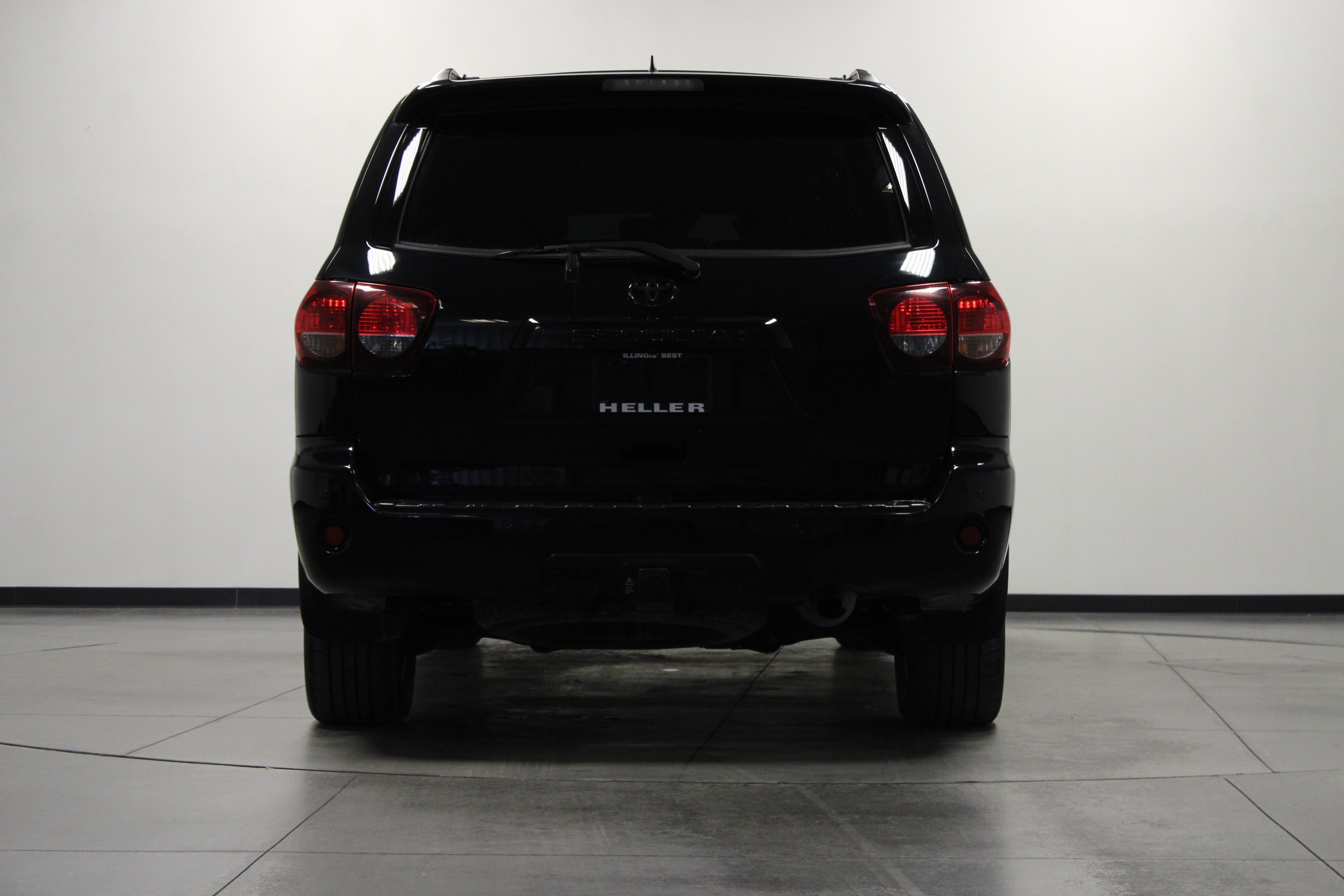 Used 2021 Toyota Sequoia TRD Sport w/ TRD Sport Premium Package AWD/4WD image 5