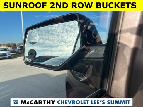 Used 2020 Chevrolet Suburban LT image 22