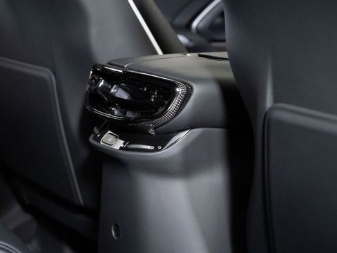 Used 2024 Ferrari Purosangue image 34