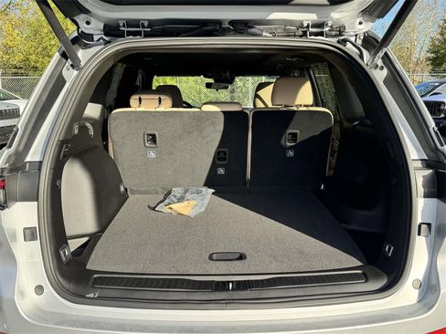 New 2025 Jeep Grand Cherokee Limited image 29