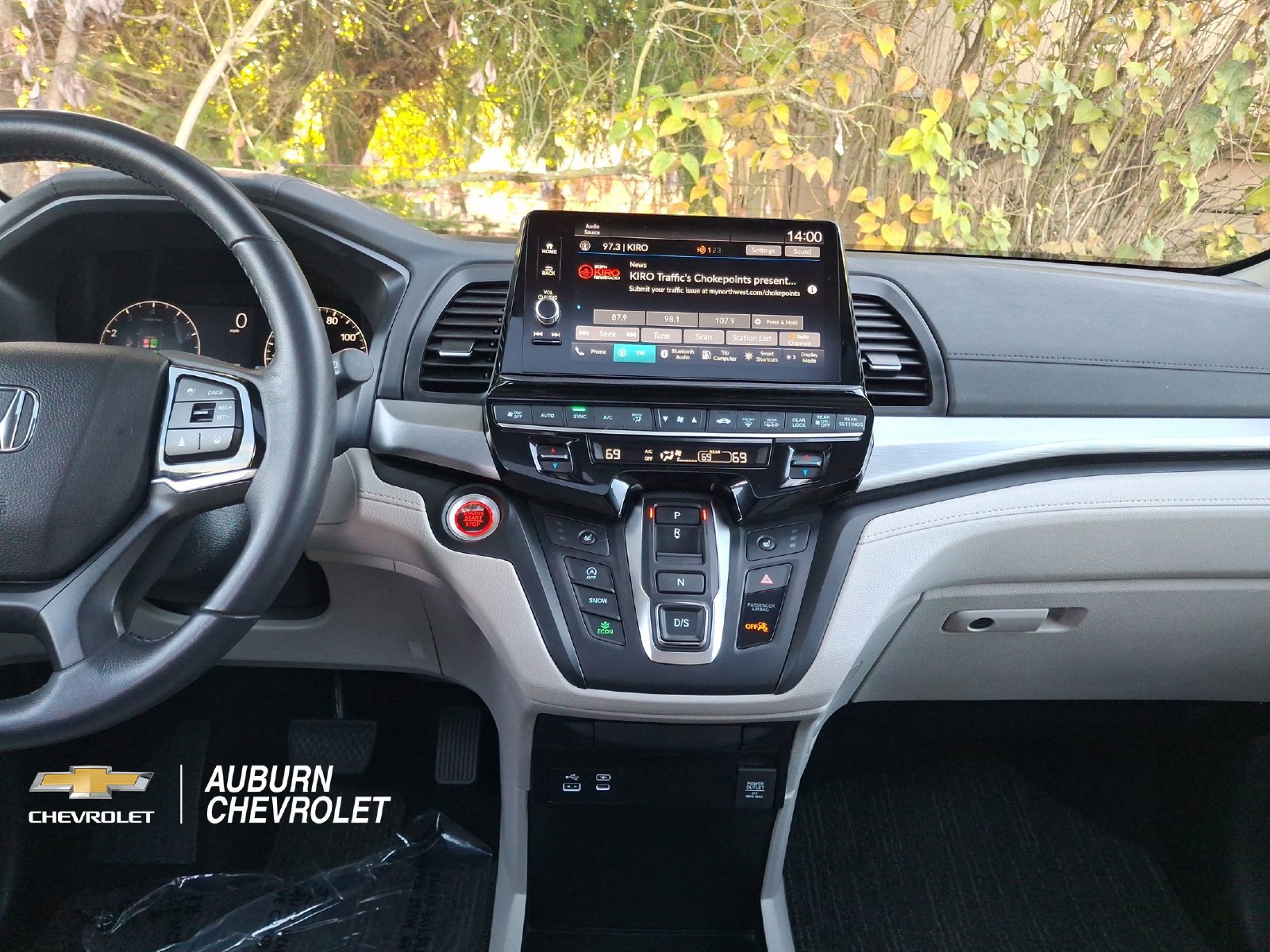Used 2025 Honda Odyssey EX-L image 8