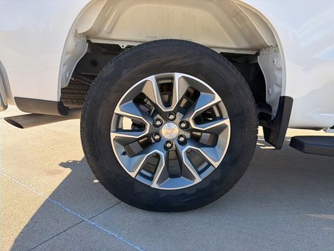 Used 2025 Chevrolet Silverado 1500 LT w/ Safety Package image 13