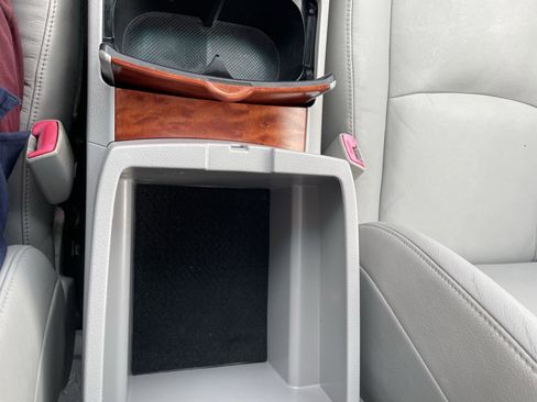 Used 2008 Toyota Highlander Limited image 24