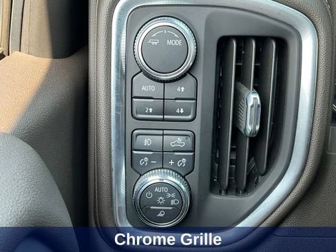 Used 2021 GMC Sierra 1500 SLT AWD/4WD image 40