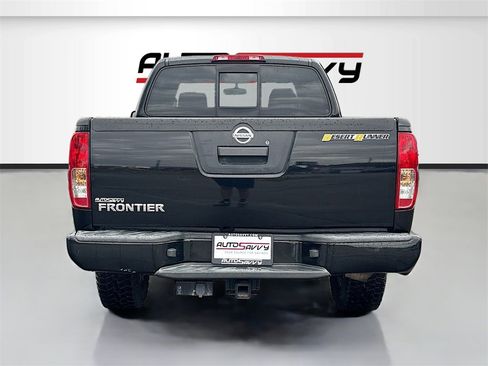 Used 2016 Nissan Frontier Desert Runner image 6