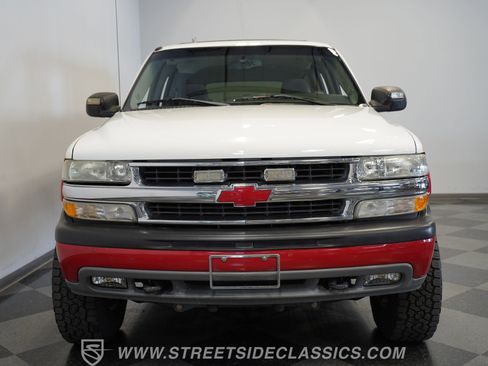 Used 2004 Chevrolet Suburban 2500 AWD/4WD image 18