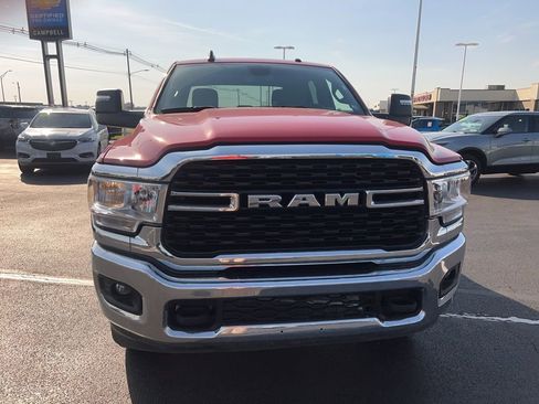 Used 2024 RAM 2500 Big Horn AWD/4WD image 43