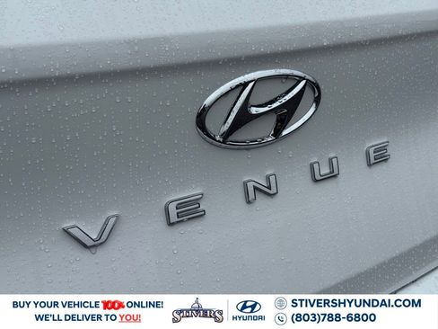 New 2026 Hyundai Venue SE image 14