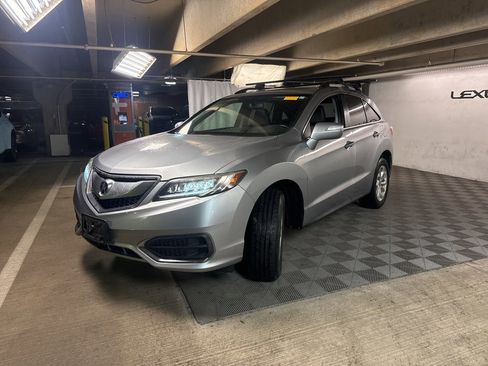 Used 2017 Acura RDX AWD image 3