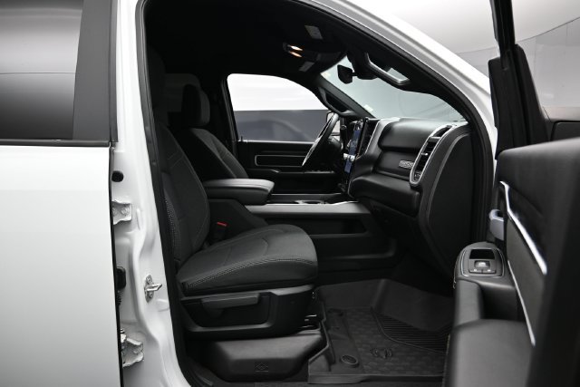 Used 2024 RAM 2500 Big Horn w/ Safety Group AWD/4WD image 25