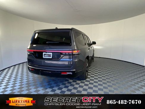 New 2026 Jeep Grand Wagoneer 4WD image 7