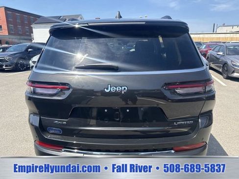 Used 2023 Jeep Grand Cherokee L Limited w/ Trailer Tow Group (B) AWD/4WD image 4