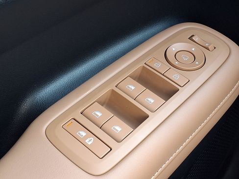 Certified 2024 Hyundai Santa Fe Limited FWD image 18