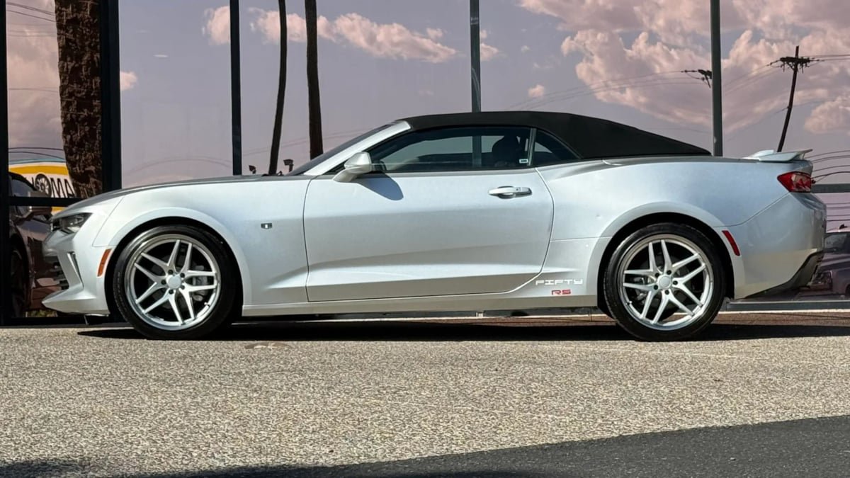 Used 2017 Chevrolet Camaro LT w/ RS Package RWD image 8